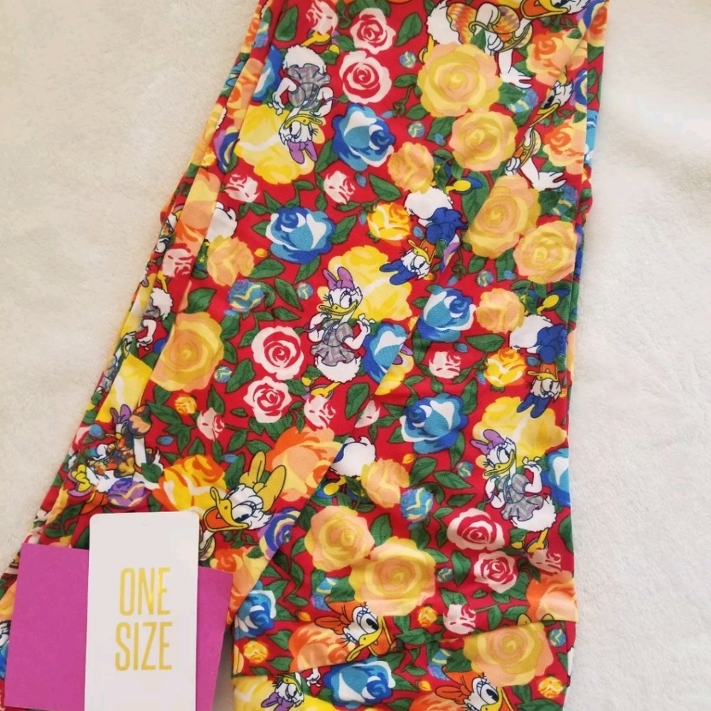 Lularoe OS Daisy Duck Floral Leggings